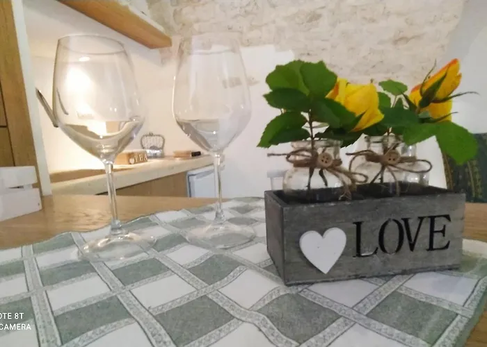 La Volta Del Conte-holiday Centro Storico Apartment